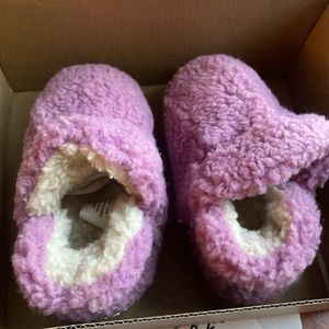 Little girls LL Bean Slippers - brand new, never been worn and still in box.